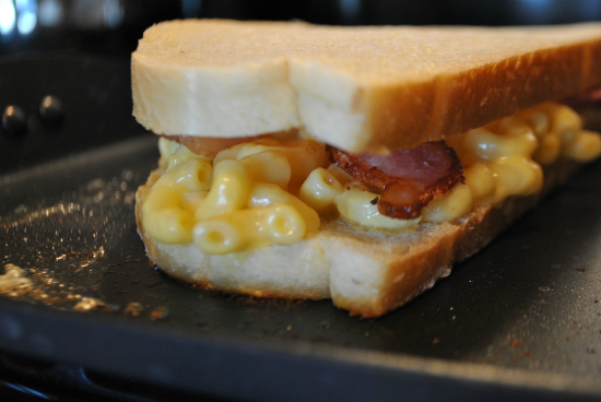 Grilled Mac and Cheese