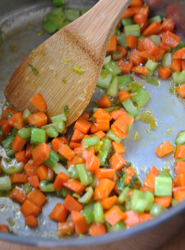 homemade chicken noodle soup ingredients