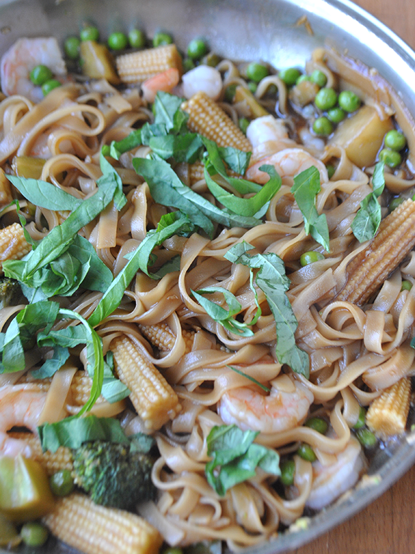 shrimp stir fry with basil